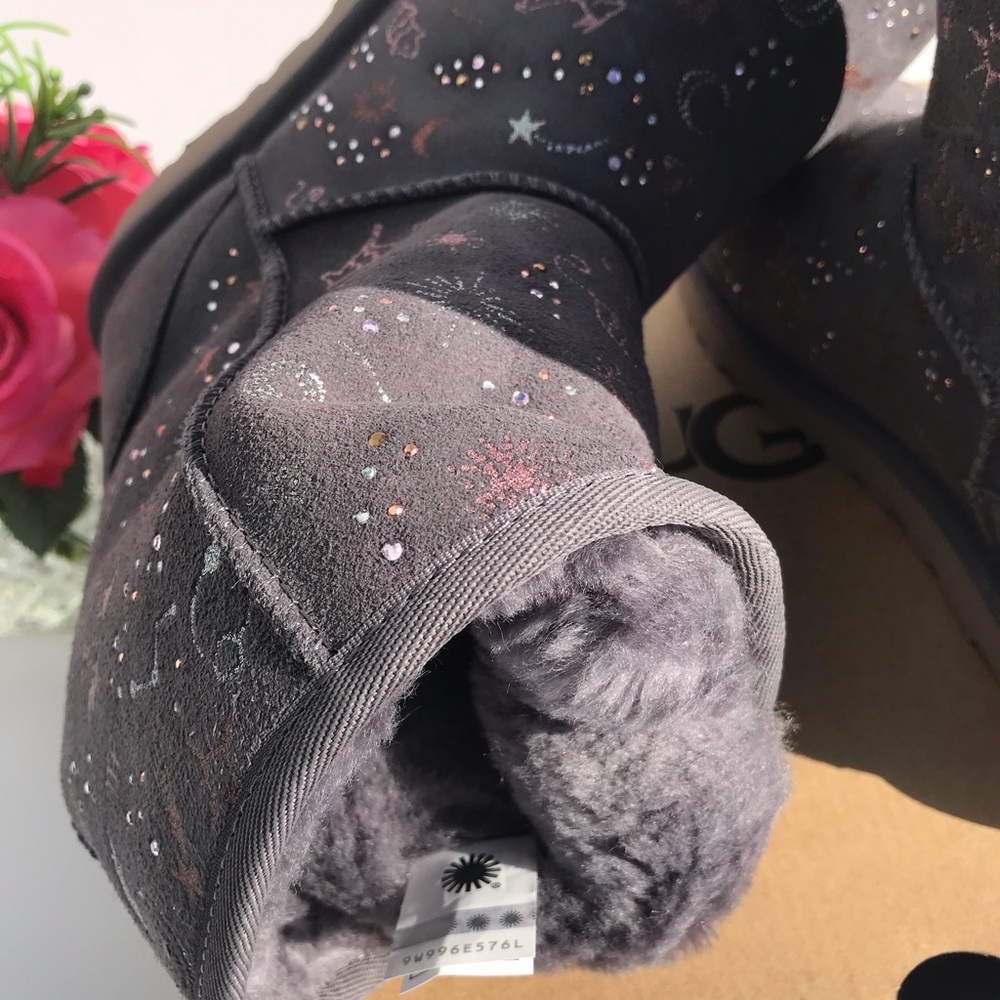 UGG Classic Zodiac Short Boots - Picture 7 of 8